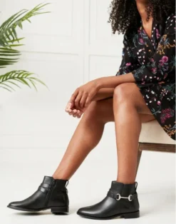 Joules Cottenham Short Leather Strap Boot Black -Equestrian Riding Clothing Store Joules Cottenham Short Leather Strap Boot 2